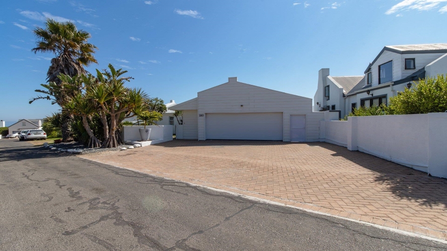 4 Bedroom Property for Sale in Grotto Bay Western Cape